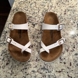 Mayari Birkenstocks size 34